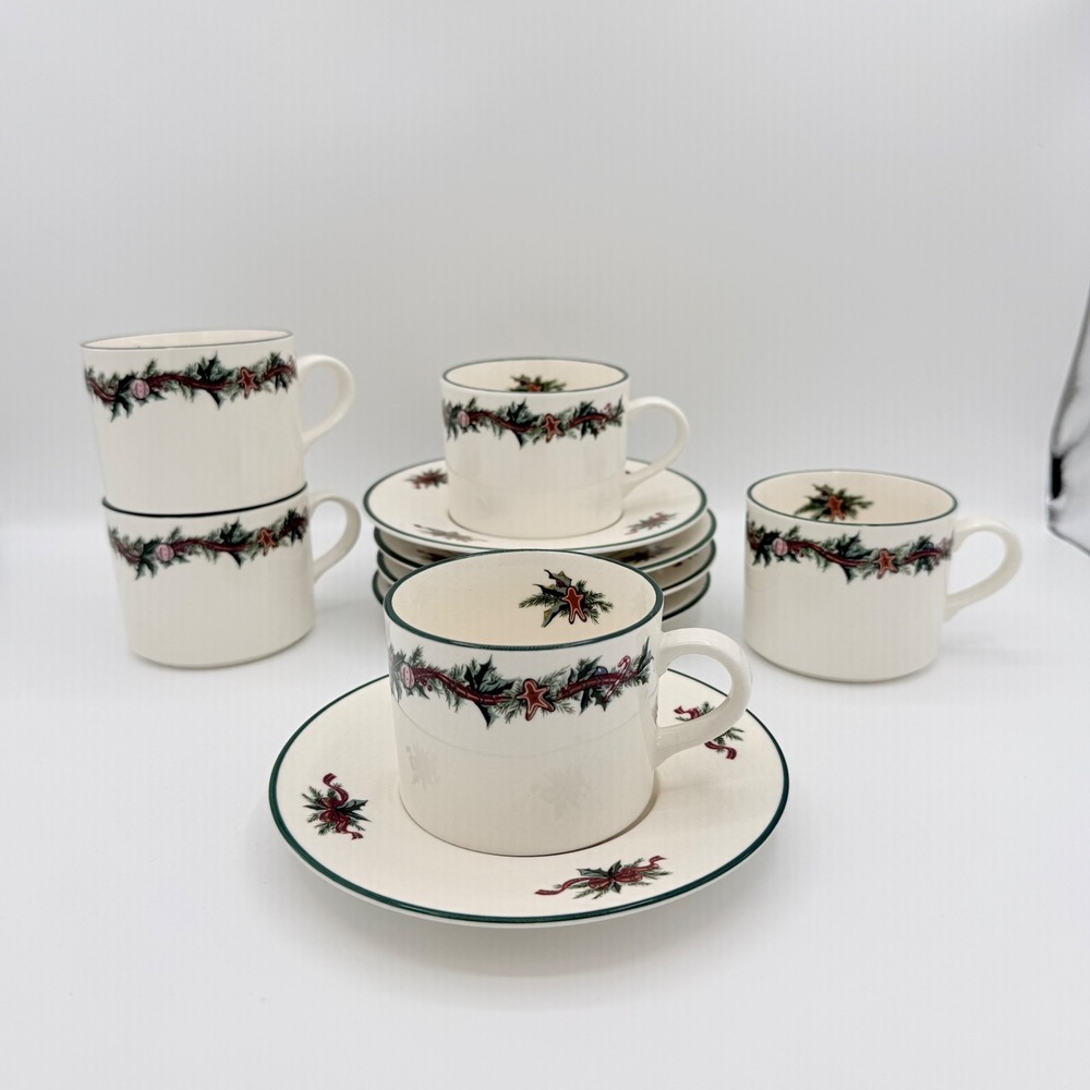 Vintage RH Macy The Cellar O'Tannenbaum Christmas Cup & Saucer Set of 5, Crazed